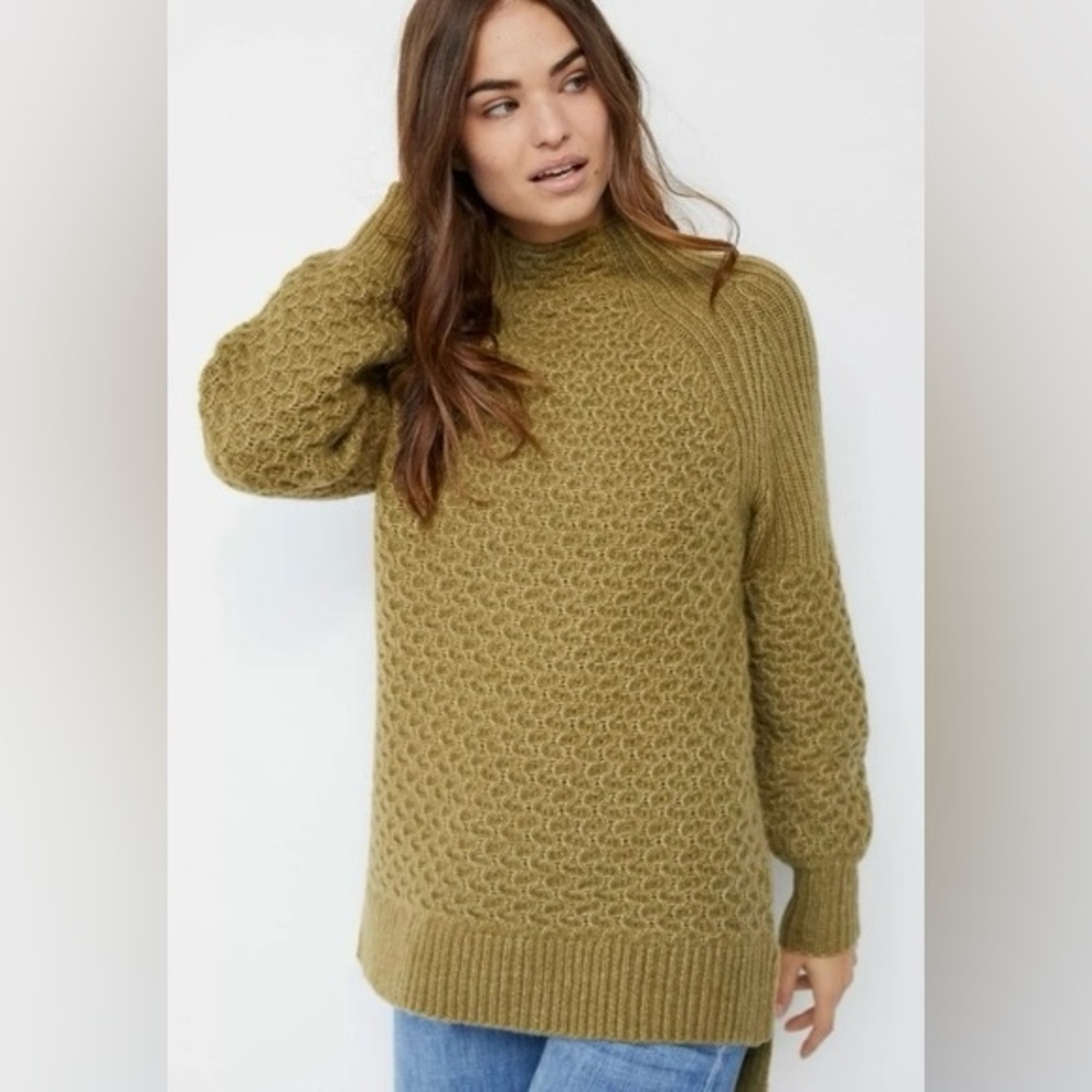 Anthropologie Women's Bia Mock Neck
Tunic Sweater